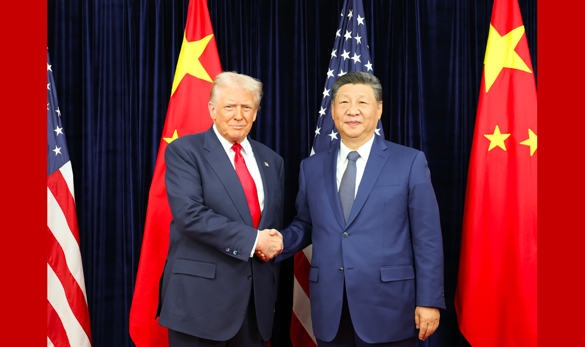 习近平同美国总统特朗普在釜山举行会晤