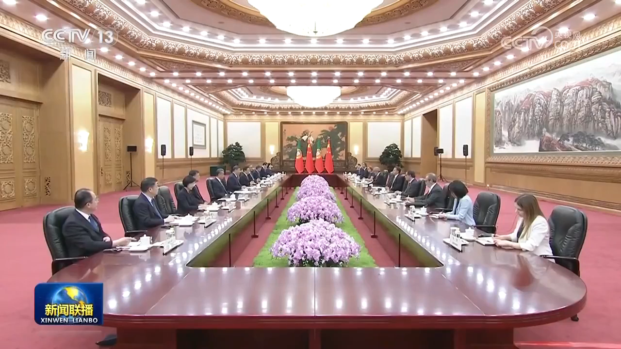 习近平会见葡萄牙总理