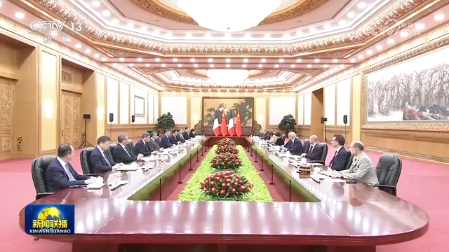 习近平同法国总统举行会谈