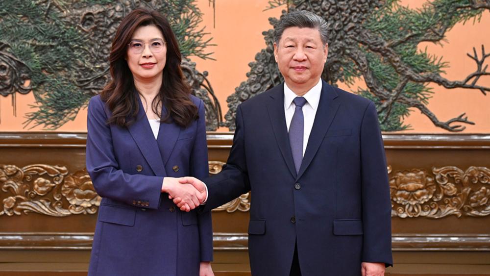 习近平总书记会见中国国民党主席郑丽文
